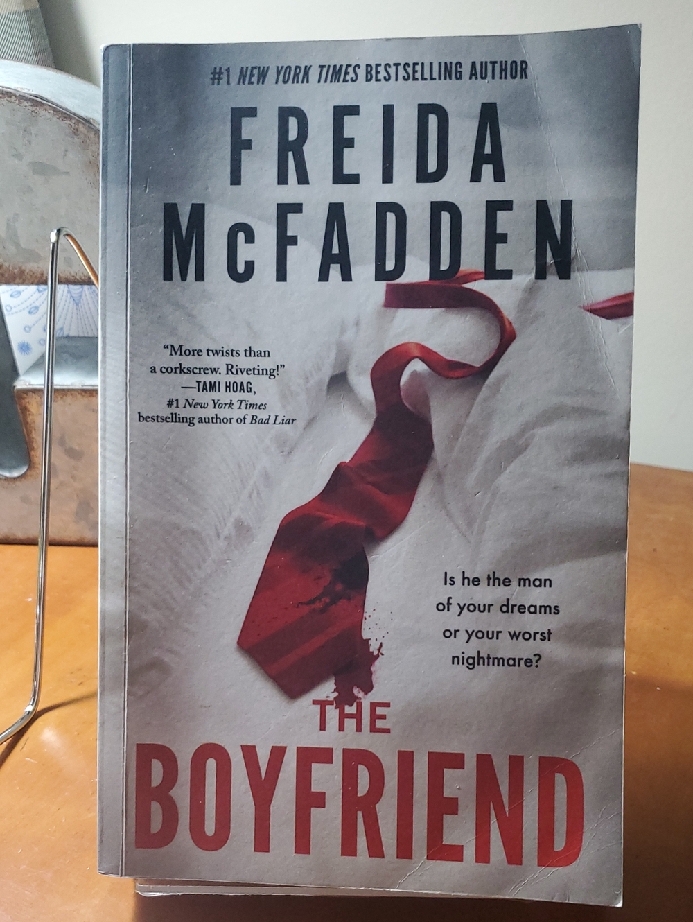 Freida McFadden "The Boyfriend" Paperback Novel - Red Accent Cover